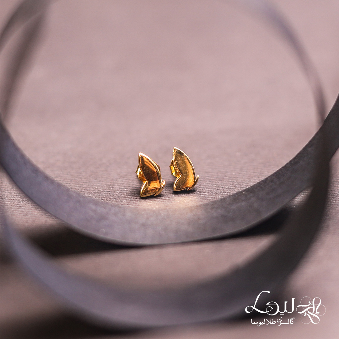 گوشواره میخی